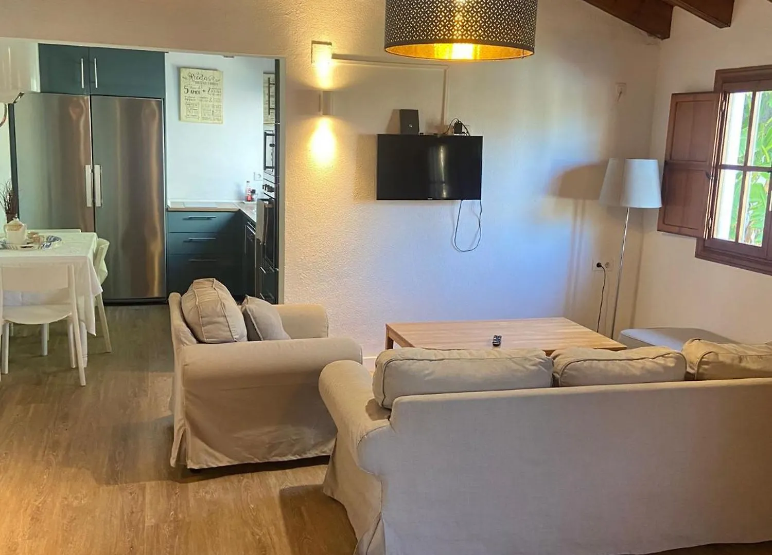 Villa Casa Independiente Con Piscina Y Pista Deportiva Privadas El Puerto de Santa Maria