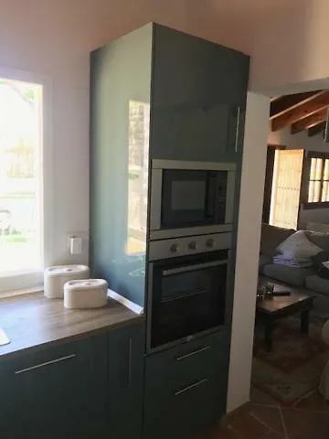 Villa Casa Independiente Con Piscina Y Pista Deportiva Privadas El Puerto de Santa Maria